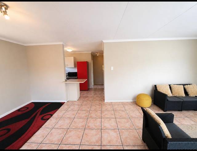 2 BEDROOM APARTMENT FOR SALE IN DIE HOEWES